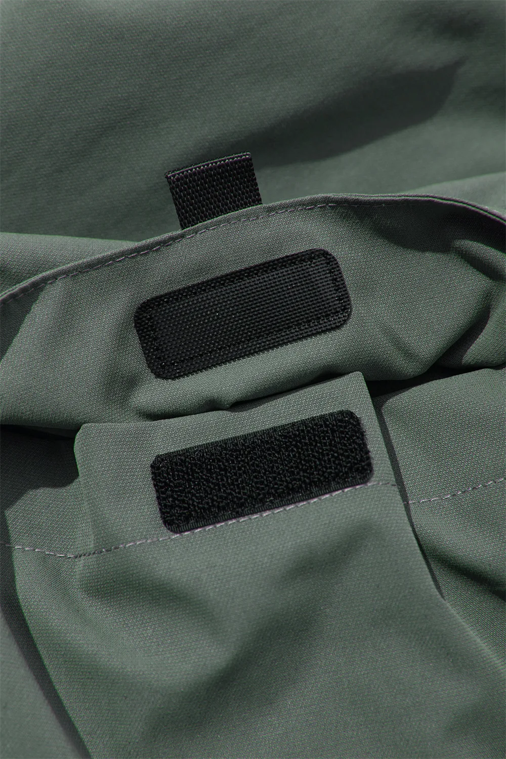 Men's Belted Outdoor Cargo Pants with Organized Pockets, Durable and Functional for Adventure, Perfect for Hiking and Ou — photo 11