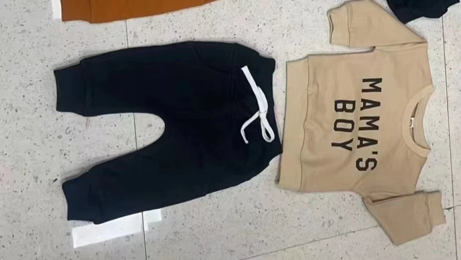 Kinderen Mode Sweatshirt Pak met Letterprint Comfortabele Set voor Jongens en Meisjes Ideaal voor Dagelijks Gebruik en Spelen Leuke en Moderne Kleding — foto 9