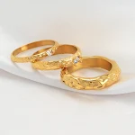 Anel Masculino Domineering Irregular Design Inovador para Homens de Estilo. Um Acessório Sofisticado e Ousado para Adicionar um Toque de Personalidade ao Visual. — foto 1