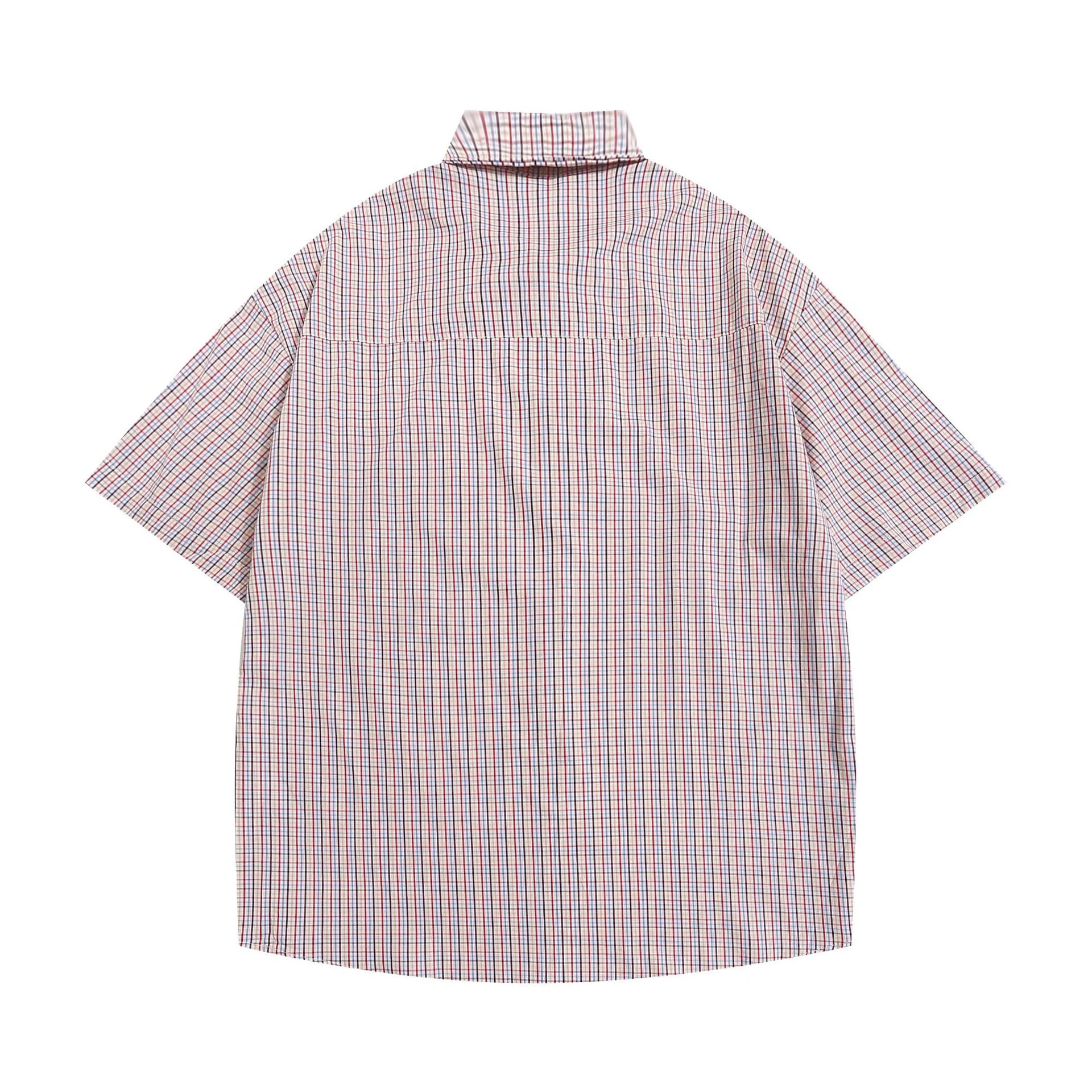 Fijn geruit los shirt met korte mouwen voor heren, ideaal voor een casual zomerlook. Comfortabel, ademend en stijlvol. Perfect voor warme dagen. — foto 2