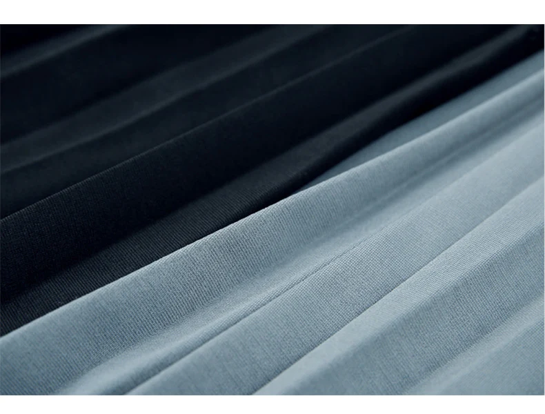 Title 7, Chiffon color block pleated skirt, a lightweigh...