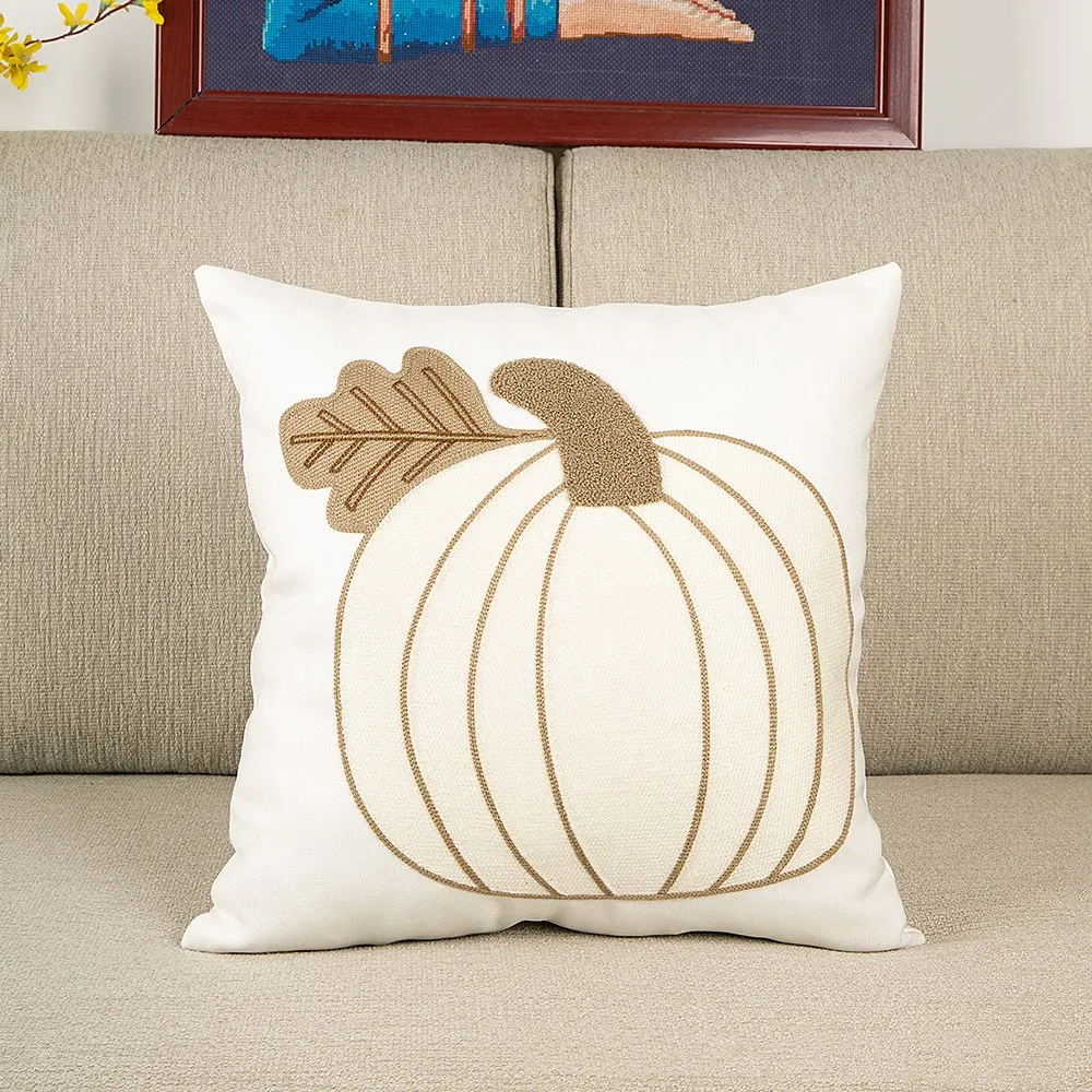 Capa de almofada de Halloween bordada com abóbora, suporte lombar. Decore e desfrute de conforto com este acessório festivo. — foto 7