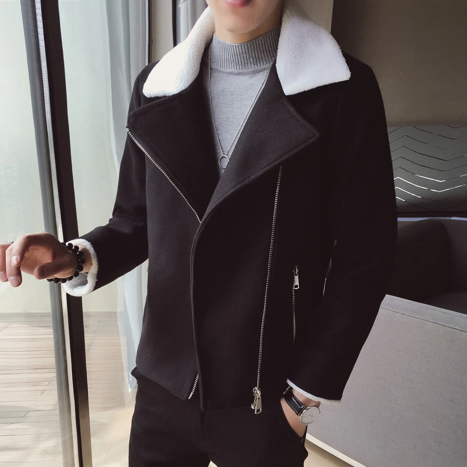 Title 3, Lambs Wool Short Diagonal Zipper Jacket