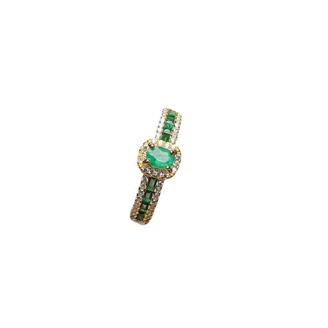 Anillo de esmeralda natural para mujer en plata S925, joya elegante y duradera, perfecta para lucir sofisticada y realzar tu belleza. — foto 10