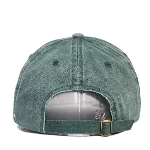 Title 8, Cappellino Retro Lavato e Ricamato con Visiera ...