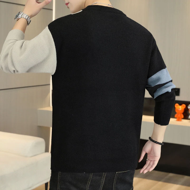 Men's Color-block Crew Neck Warm Sweater, a comfortable and stylish choice for cold weather, providing warmth and a mode — photo 1