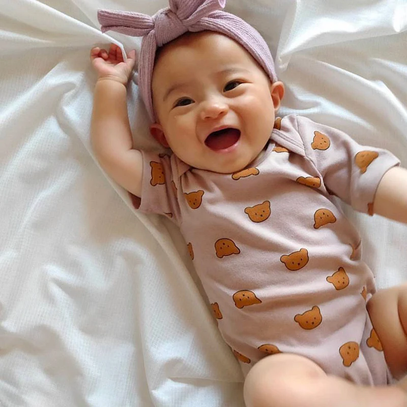 Body neonato estivo manica corta, stampa moda coreana per casa, tempo libero e arrampicata. Abbigliamento bambini confortevole. — foto 2