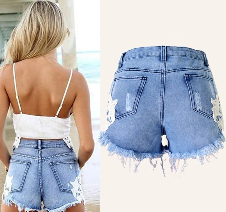 Shorts femininos boho de renda de cintura alta para praia e resort. Conforto e estilo para seus dias de sol e lazer, perfeitos para o verão. — foto 1