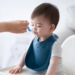 Babador de silicone para bebês à prova d'água e fácil de limpar com coletor de migalhas, ideal para refeições sem sujeira — foto 8