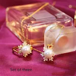 Set of three yellow gold