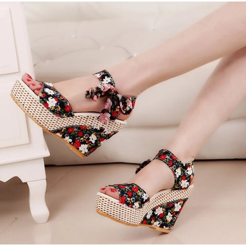 Title 17, Sandalias de tacón alto bohemias perfectas para...