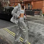Silver Elastic Waist Loose Straight Slimming Wide Leg Pants offer all-day comfort and a flattering silhouette for a vers — photo 14