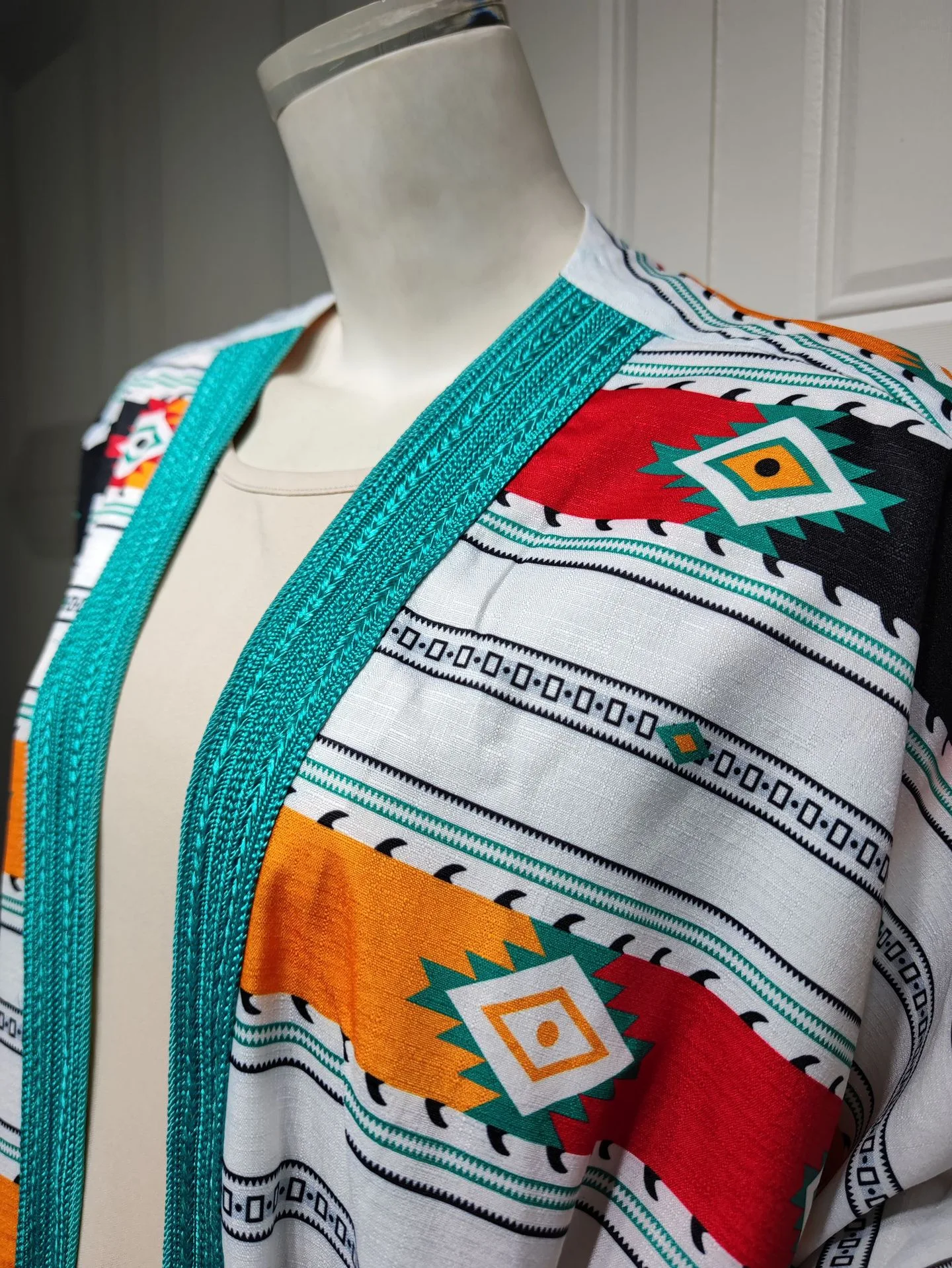 Dames tweedelige set, gestreepte vleermouwmouw moslim vest jas, modieuze en comfortabele outfit, ideaal voor dagelijks gebruik en speciale gelegenheden. — foto 11