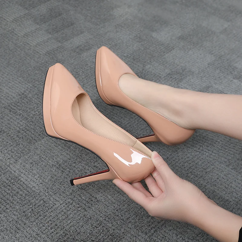 Small Size Pointed Waterproof Platform Single Shoe. Stay stylish and dry in any weather with these comfortable and chic — photo 8