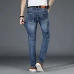 Business stretch jeans heren loose fit. Comfortabele en stijlvolle jeans voor op het werk, met optimale bewegingsvrijheid en een moderne uitstraling. — foto 3