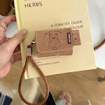 Airpods4
