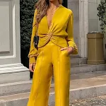 Completo da donna due pezzi manica lunga tinta unita, vestibilità ampia, perfetto per un look elegante e confortevole in ogni occasione. — foto 3
