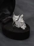 Anel feminino de borboleta esmaltada, design vento frio. Sofisticação e beleza em uma joia. Perfeito para realçar seu estilo com elegância. — foto 12
