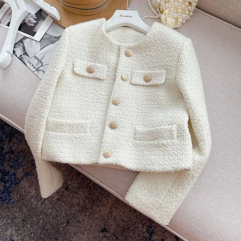 Elegant Short Socialite Classic Style Tweed Coat for Women. A timeless and sophisticated coat, perfect for a stylish and — photo 9