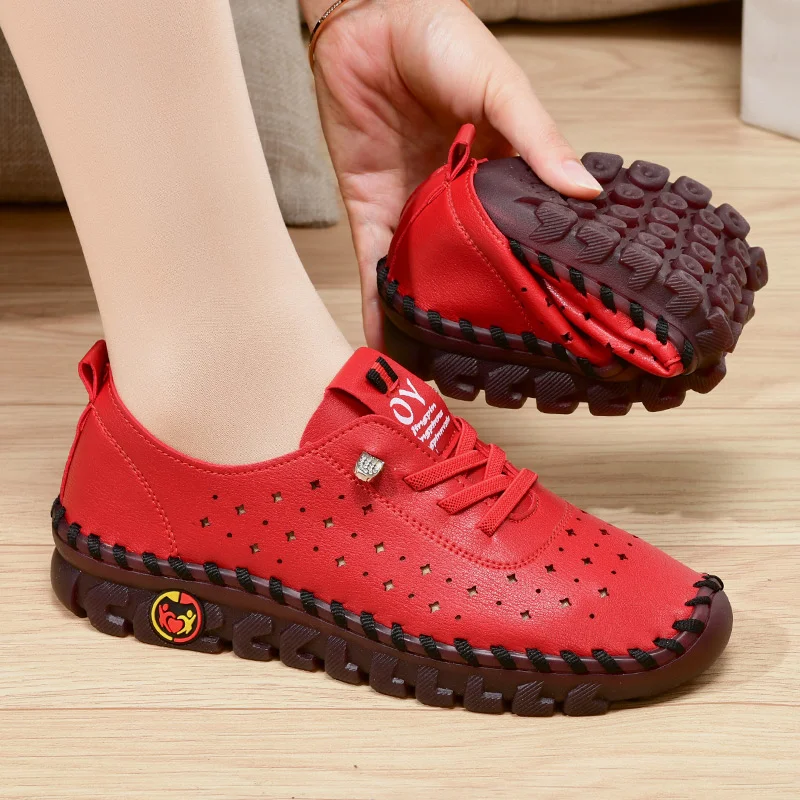 Leather Ladies Mom Casual Loafers. Comfortable and stylish everyday footwear, perfect for busy moms. Versatile and easy — photo 2