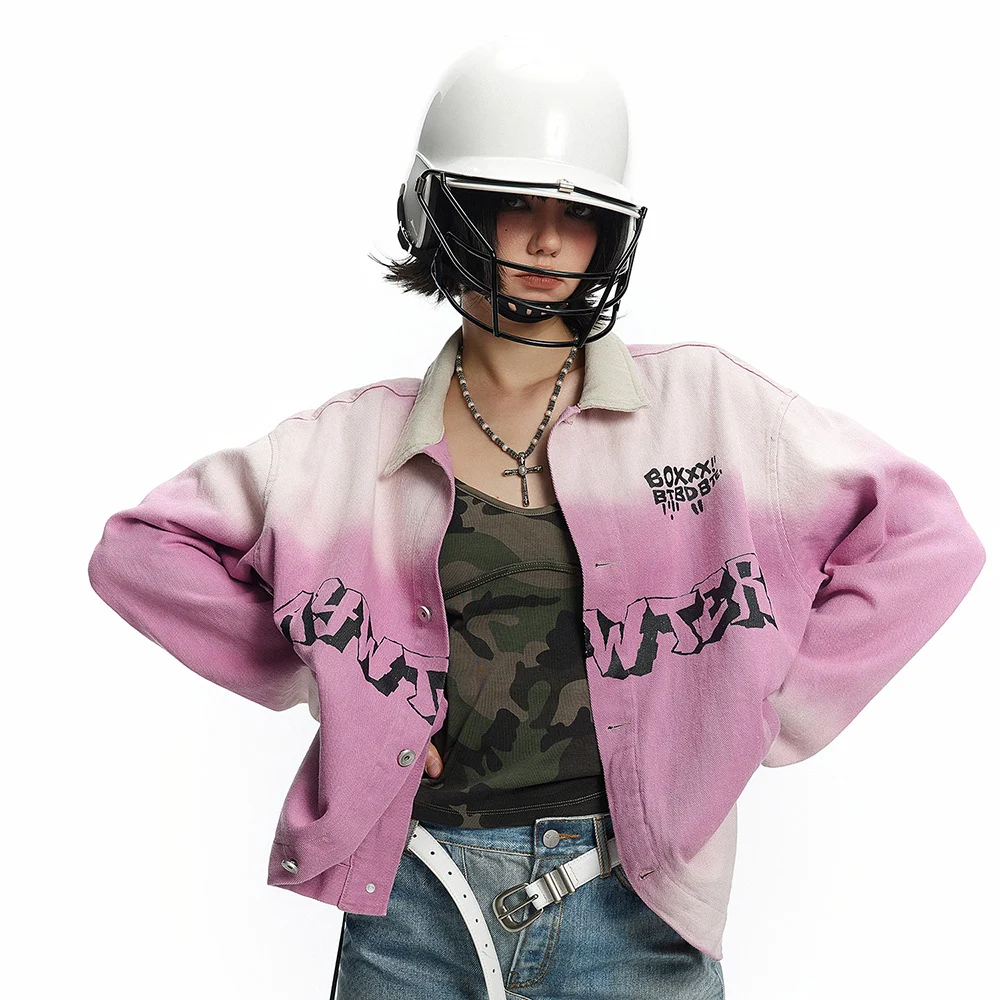Losse denim jas met tie-dye gradient. Comfortabele en stijlvolle jas voor een relaxte look. Perfect voor casual outfits en een unieke uitstraling. — foto 20