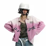 Losse denim jas met tie-dye gradient. Comfortabele en stijlvolle jas voor een relaxte look. Perfect voor casual outfits en een unieke uitstraling. — foto 20