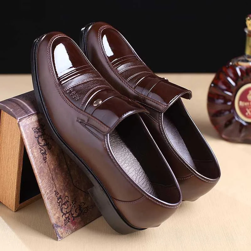 Heren casual leren schoenen in effen kleuren. Biedt comfort en stijl voor dagelijks gebruik. De perfecte keuze voor een casual en modieuze uitstraling. — foto 2