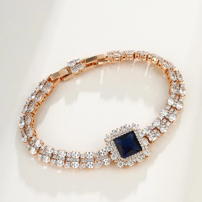 Title 6, Pulseira com fivela de zircônio micro incrustad...
