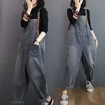 Macacão jeans feminino soltinho lavado, nove pontos, conforto e estilo casual para seus looks diários, perfeito para diversas ocasiões! — foto 3
