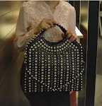 Fashion Diamond Studded Rhinestone Hand-held Messenger Bag. Carry your essentials in style with this glamorous and eye-c — photo 4