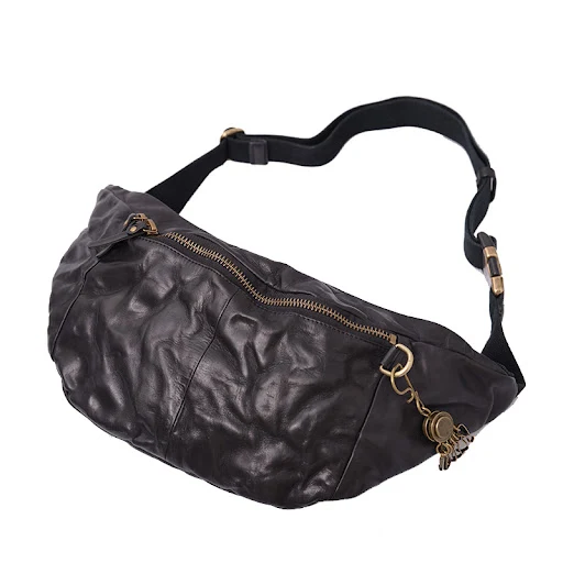 Title 1, Mens Head Leather Shoulder Bag, offering style...