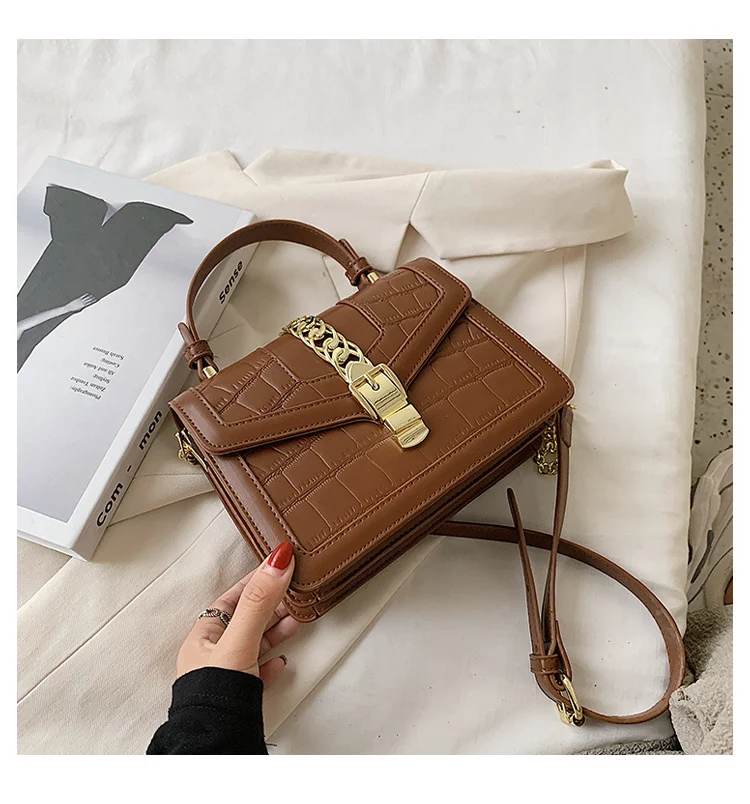 Title 39, Fashion All-Match Texture Lock Portable Messeng...
