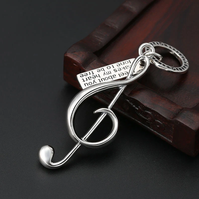 Collar con colgante personalizado de tarjeta con iniciales, un regalo único y significativo para ella. — foto 7