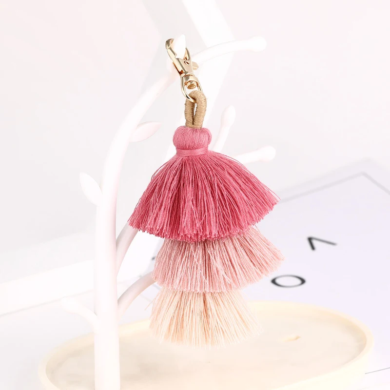 Pingente chaveiro boêmio étnico criativo com três camadas de borlas. Adicione um toque de estilo a suas chaves e bolsas. — foto 6