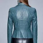 Jaqueta de couro PU slim fit feminina, moderna e estilosa. Perfeita para looks casuais ou sofisticados, proporciona conforto e elegância em todas as ocasiões. — foto 6