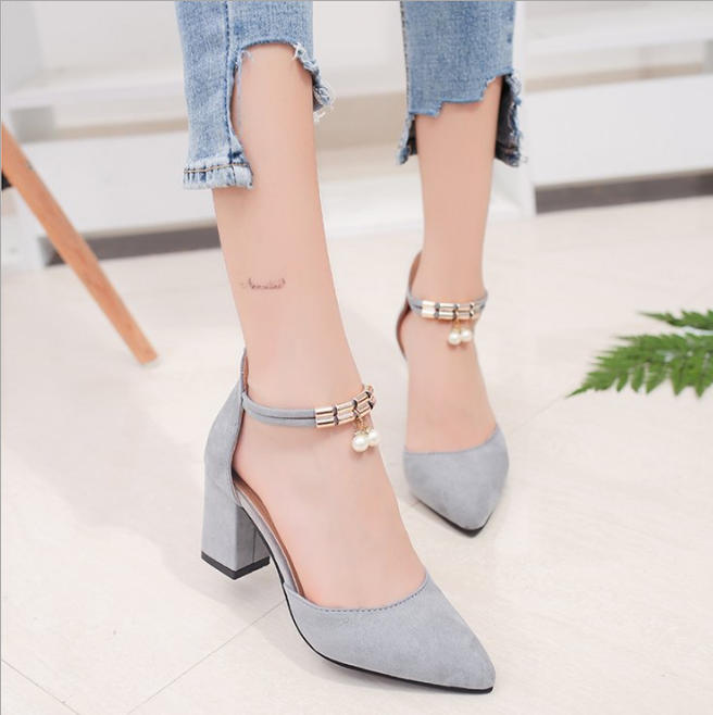 Sapatos femininos de salto alto para o trabalho, grossos, com boca rasa, fivela de palavra com strass, sapatos pontudos. — foto 5