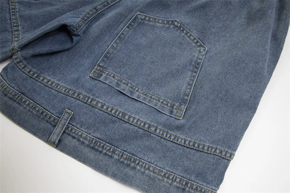 Fashion Baggy Denim Shorts for Men and Women. Comfortable and stylish fit. Perfect for casual wear, made from high-quali — photo 9