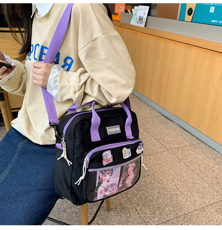 College Messenger Bag Donkere Schoolmeisje Student in Tooling Ideaal voor School Gebruik Praktisch Duurzaam Comfortabel en Stijlvol — foto 4
