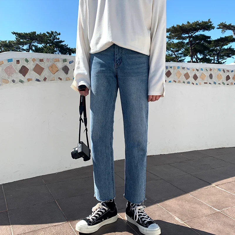 Title 5, Mens Straight Loose Ninth Casual Jeans provide...