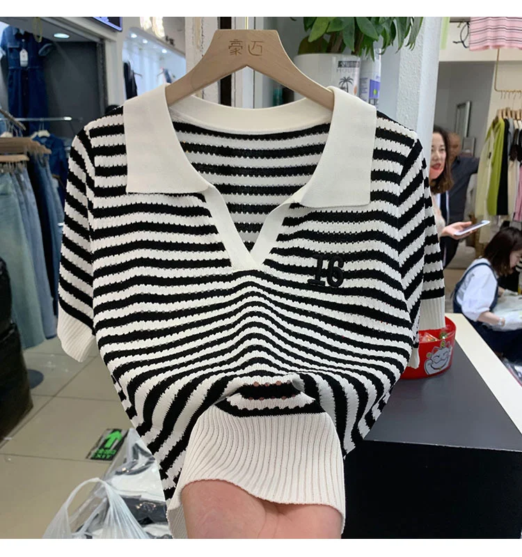 Men's Lapel Contrast Color Polo Ice Silk Top. Stay cool and stylish with this breathable top, perfect for warm weather a — photo 10
