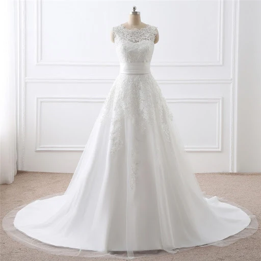 Title 3, Abito da sposa bianco in due pezzi con collo ro...