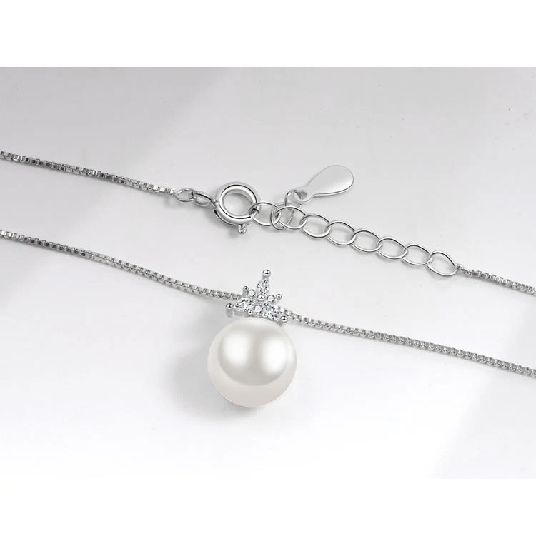 Title 6, Modieuze parel hanger ketting, past overal bij....