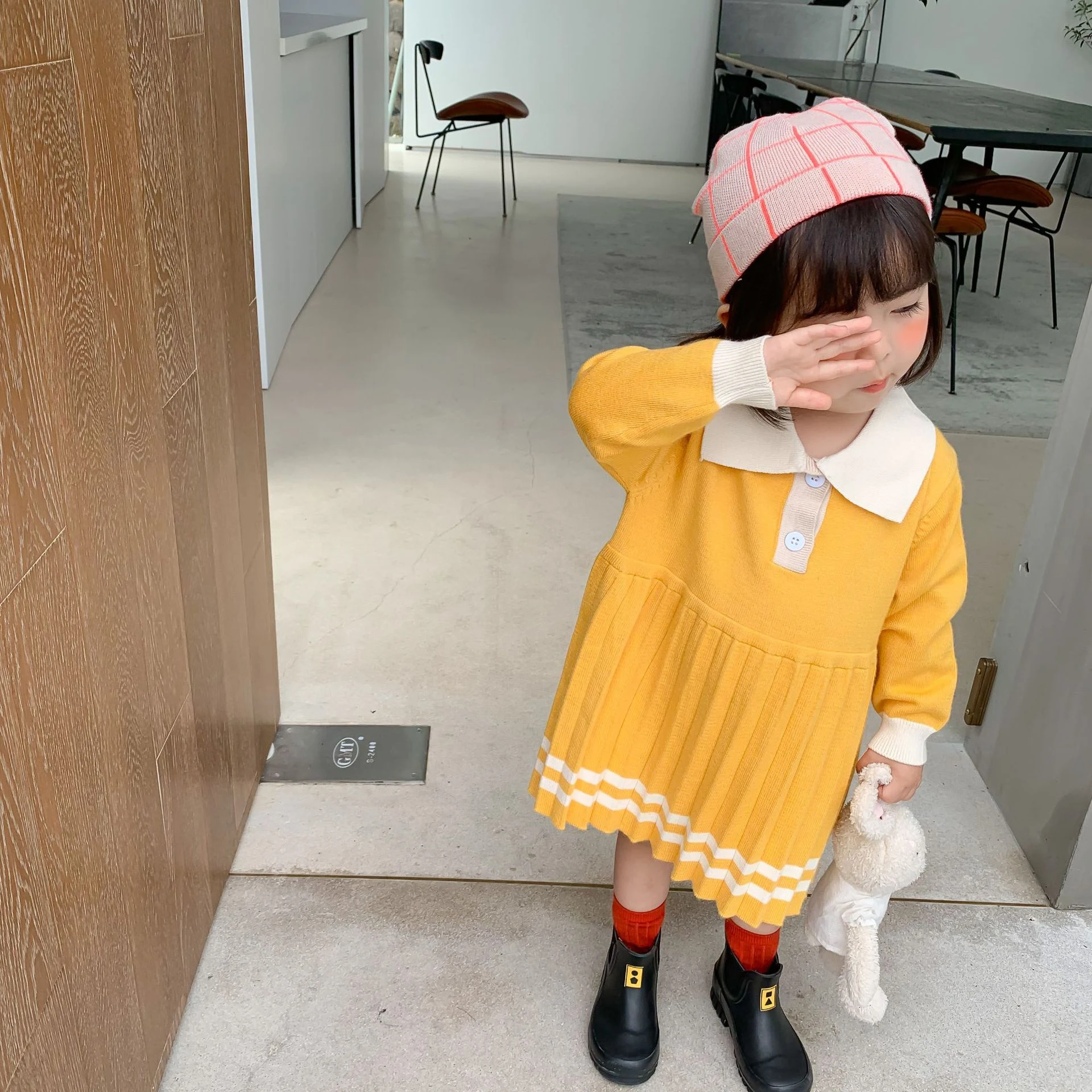 Title 13, Koreanische Strickrock im College-Stil. Bequem,...