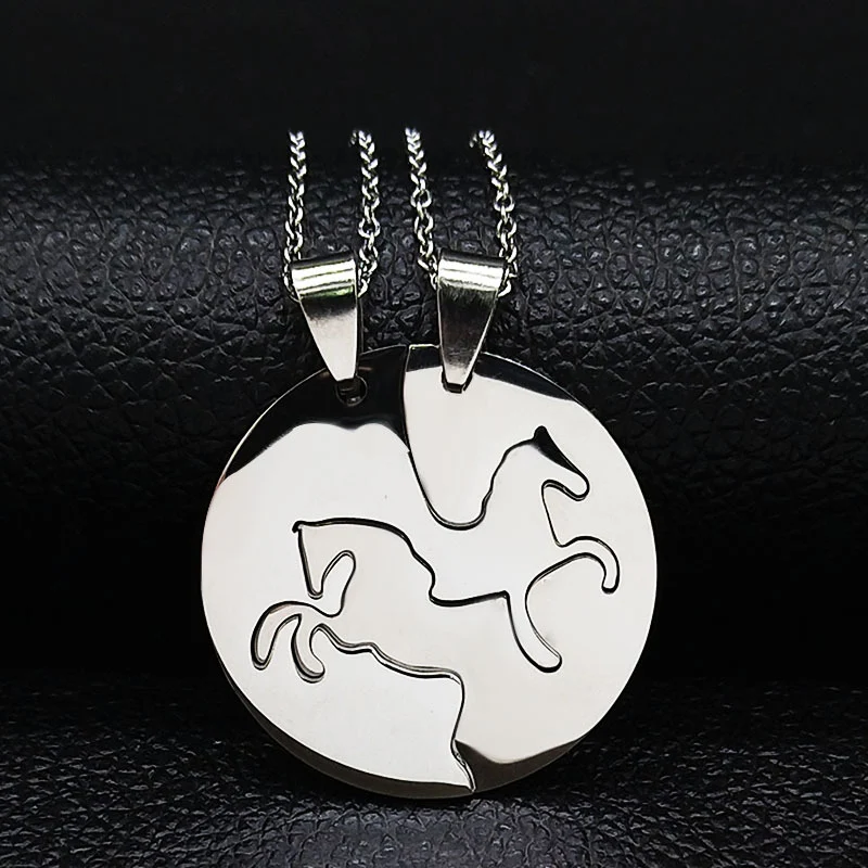 Paardenkoppel ketting dames herfst en winter sweater hanger ketting. Een elegante en warme ketting voor de herfst en winter. — foto 6