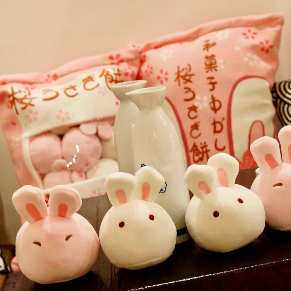 Grande saco de snacks e brinquedos de pelúcia travesseiro para relaxar e se divertir. Presente perfeito para todos. — foto 7