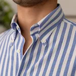 Camisa masculina de seersucker listrada, macia, respirável e com gola grande. Sem passar, conforto e elegância. — foto 2