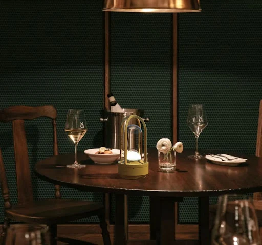 Title 7, Outdoor Light Luxury Atmosphere Table Lamp Deco...