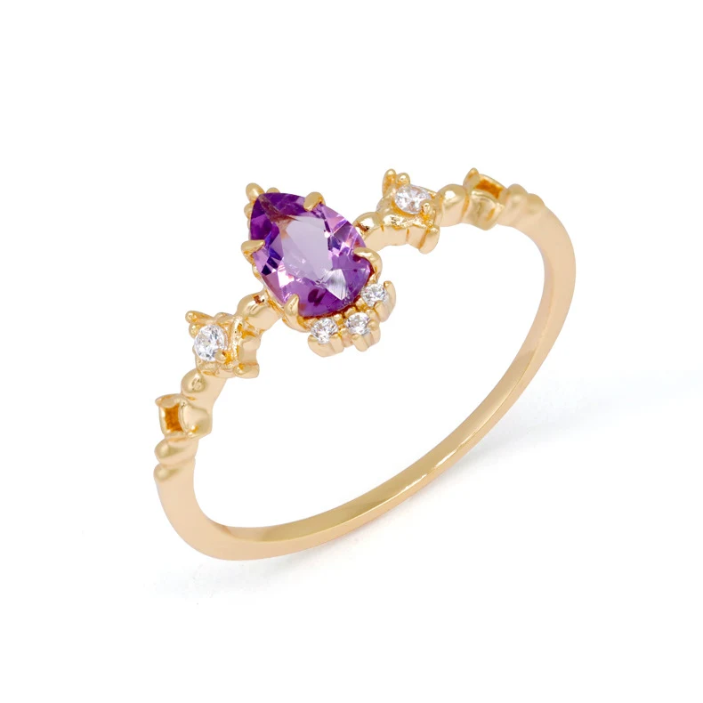 Anel fino feminino de moonstone com banho de ouro S925. Um toque de sofisticação e beleza para complementar seu look diário. — foto 2