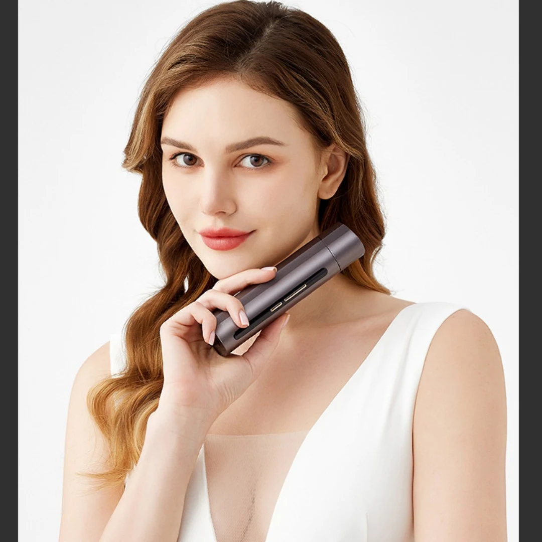 Aparelho de radiofrequência facial doméstico, lifting e firmeza. Instrumento de beleza para rejuvenescimento, melhora a elasticidade e reduz rugas. — foto 9
