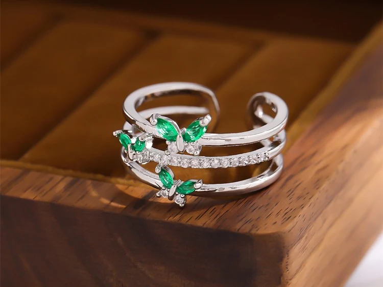 Title 6, Anel Borboleta Diamante Asas Verdes, Personalid...